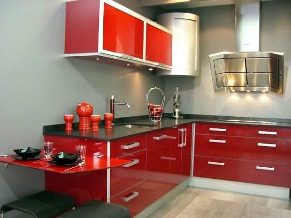 Mueble de cocina rojo