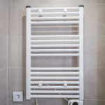 radiador pared baño