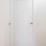 puerta blanca