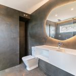 baño suite negro