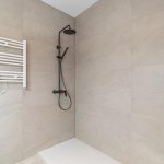 azulejo beige baño