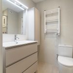 diseño baño neutro