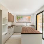 cocina en L moderna