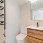 baño funcional moderno