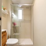poner ducha baño